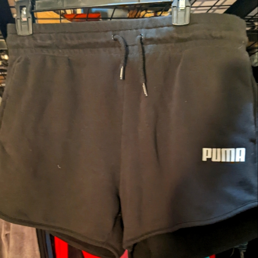 Puma Essentials Women's Black Sweat Shorts